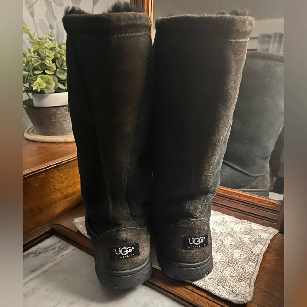 UGG AUSTRALIA‎ Ultimate Tall Braid Boots Sherpa Lined Dark Green Black Wms Sz 8